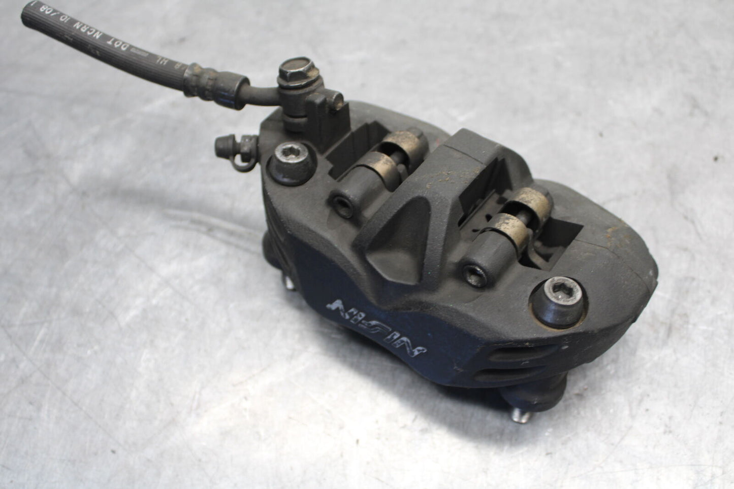 09-12 KAWASAKI NINJA ZX6R ZX600R RIGHT LEFT FRONT BRAKE CALIPER SET PAIR BB656