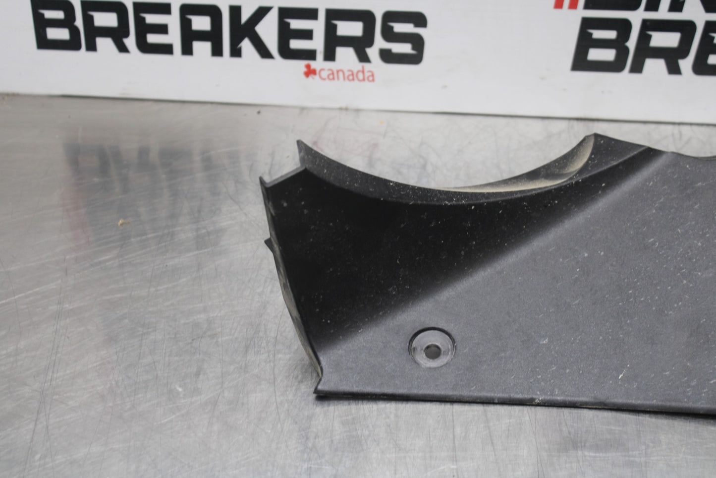 22-25 YAMAHA YZF R7 LEFT INNER FAIRING COWL PANEL TRIM OEM BB769