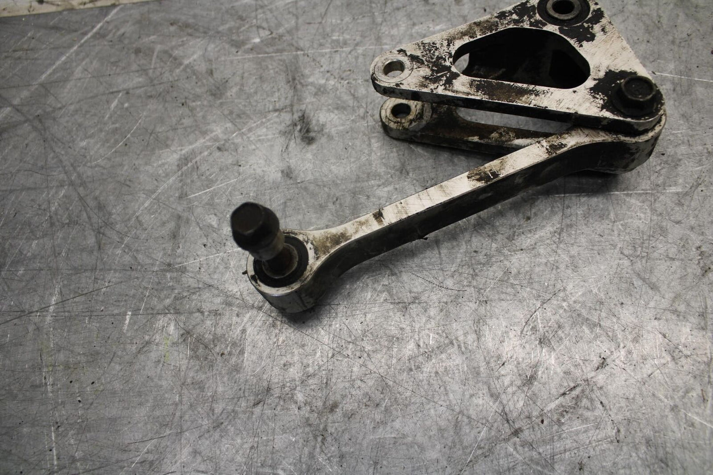 1999 Yamaha YZF R1 REAR DOGBONE SHOCK LINKAGE LINK 4XV-2217A-00-00 BB50