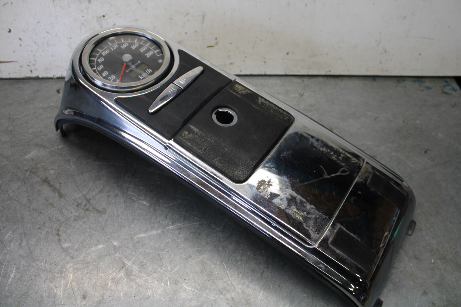 05-09 SUZUKI BOULEVARD C90 GAUGES METER SPEEDO TACH BB692