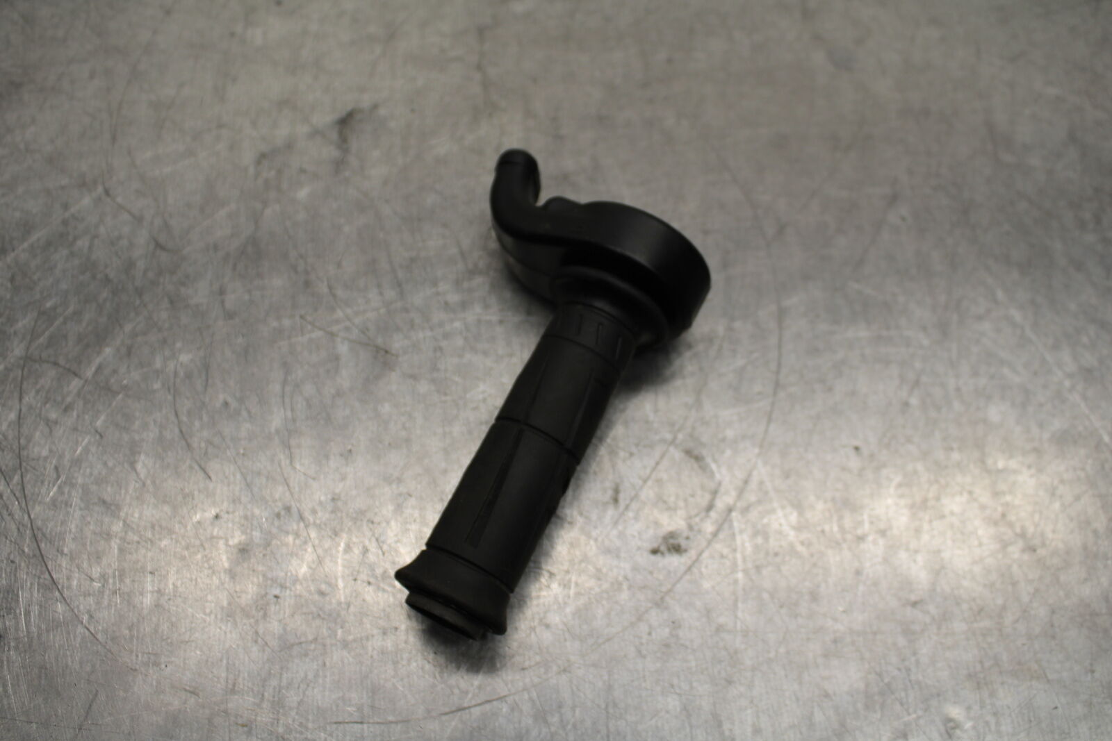 13-17 KAWASAKI NINJA ZX6R ZX636E THROTTLE CABLE LINE HOUSING GUIDE BB735