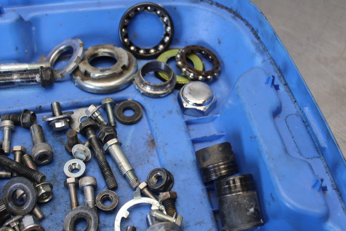 14 HONDA SHADOW 750 VT750C2B LEFTOVER MOUNTING BOLTS HARDWARE SCREWS BB867
