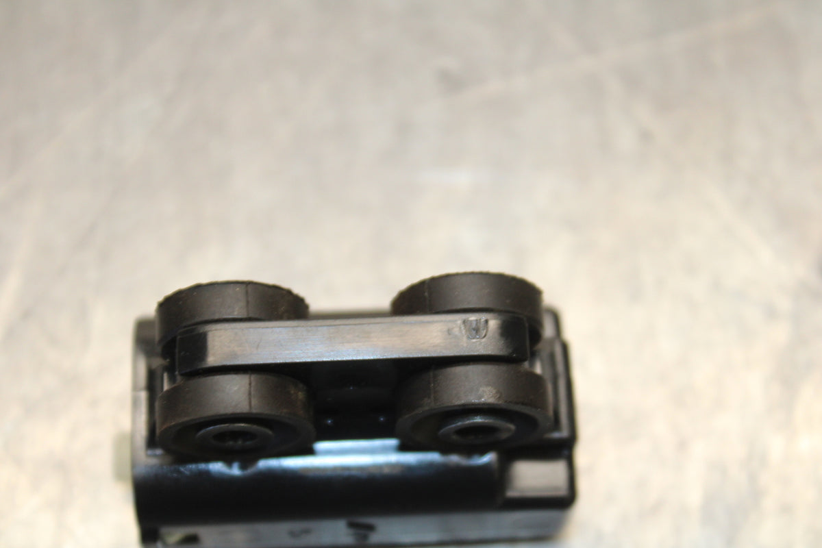 08-16 YAMAHA YZF R6 TIP OVER BANK ANGLE CRASH SENSOR SWITCH  BB131