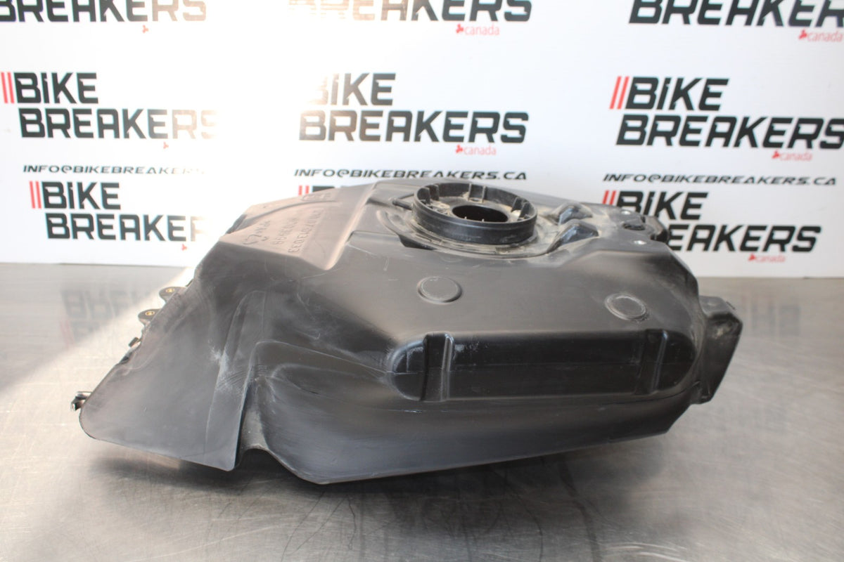 18-22 HUSQVARNA VITPILEN 701 GAS TANK FUEL CELL PETROL RESERVOIR BB198