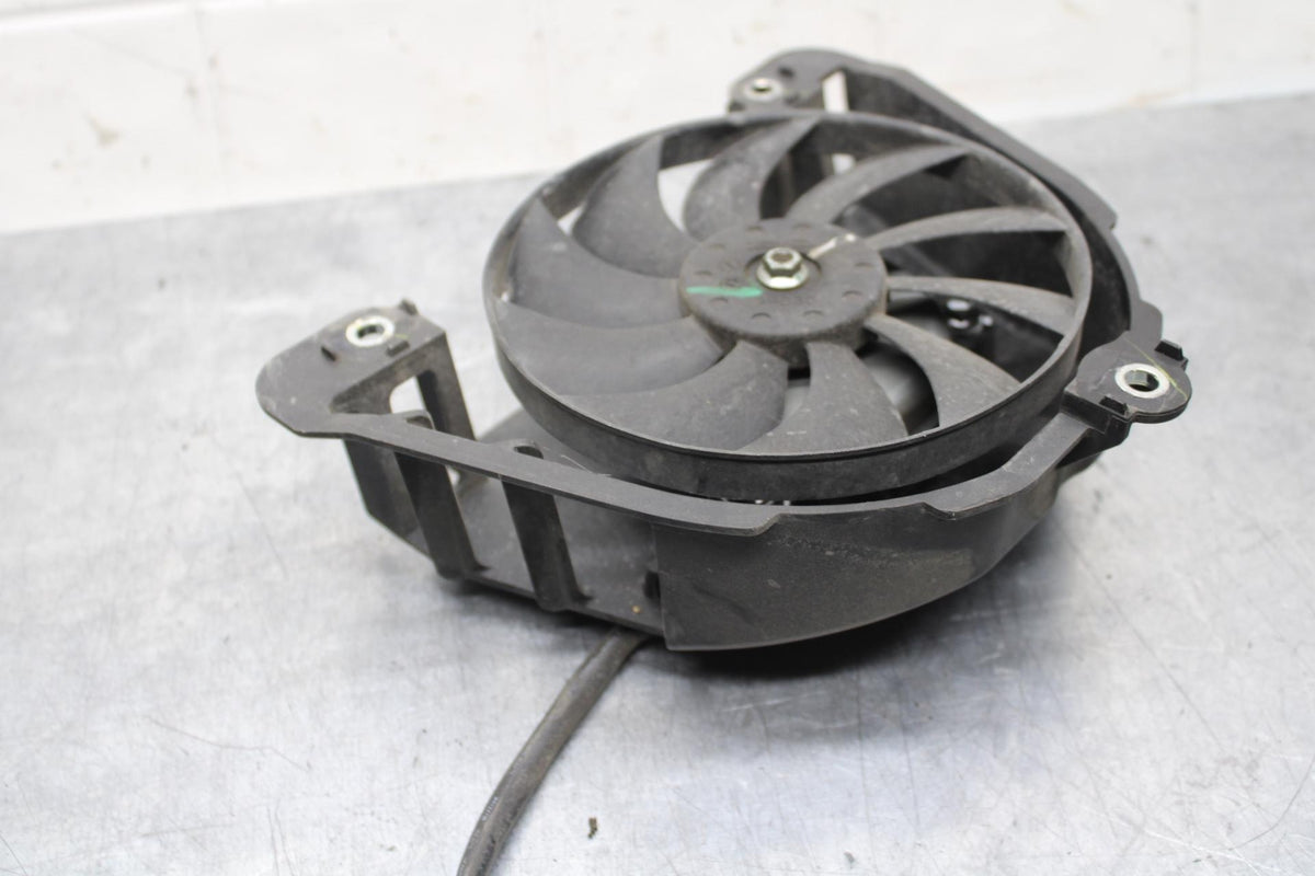 19-21 YAMAHA YZF R3 ENGINE RADIATOR COOLING FAN BB588