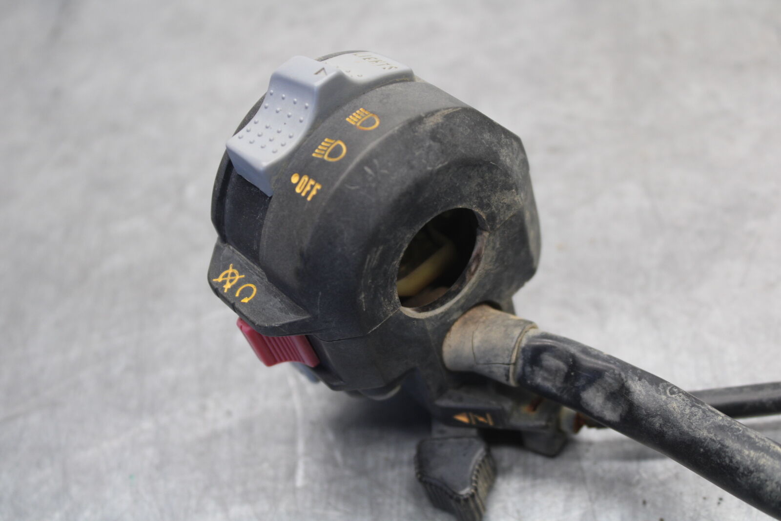 2004 Yamaha Raptor 660R YFM660R LEFT HANDLEBAR CONTROL SWITCH BB695