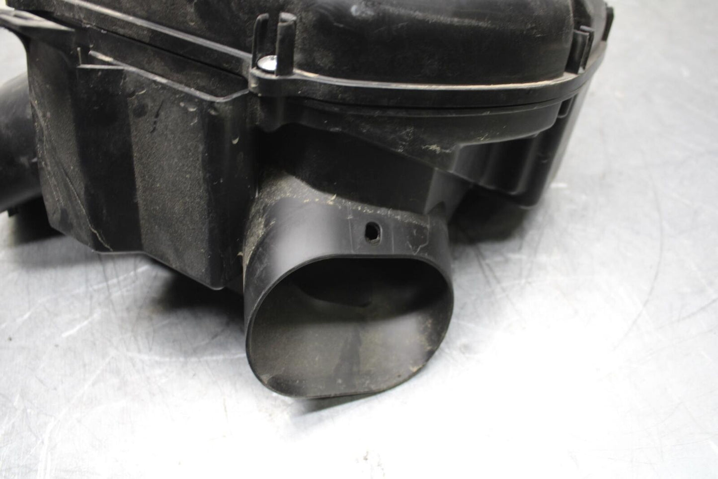 11-23 SUZUKI GSXR 750 AIRBOX AIR INTAKE FILTER BOX BB630