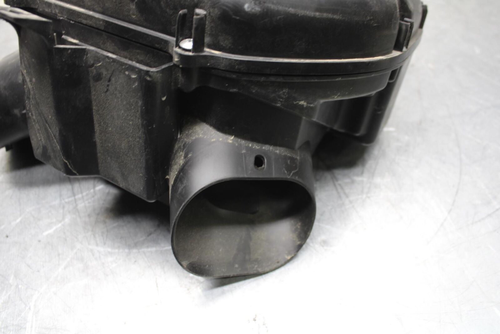 11-23 SUZUKI GSXR 750 AIRBOX AIR INTAKE FILTER BOX BB630