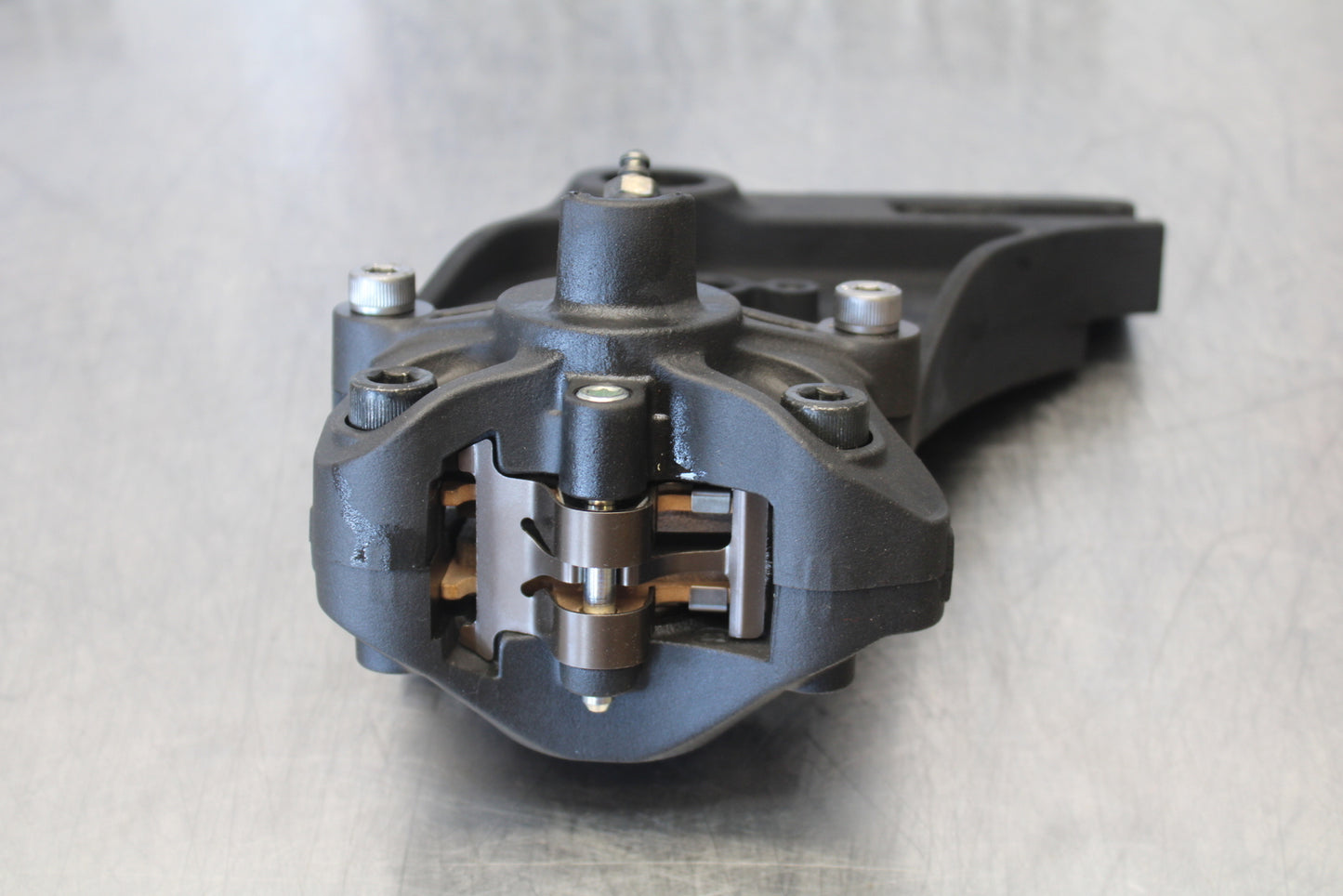 23-24 KAWASAKI NINJA ZX14R REAR BACK BRAKE CALIPER W MOUNT BRACKET BB169