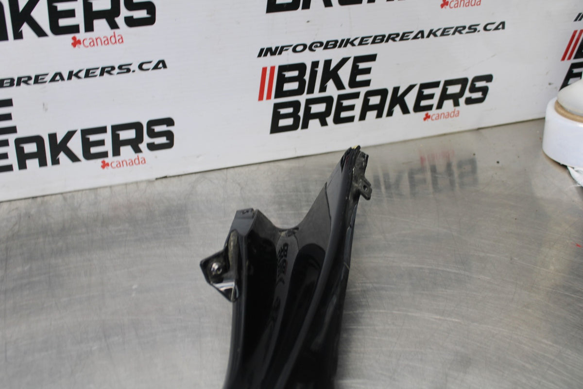 06-07 YAMAHA YZF R6 RIGHT FRONT UPPER SIDE FAIRING COWL PLASTIC SET BB00