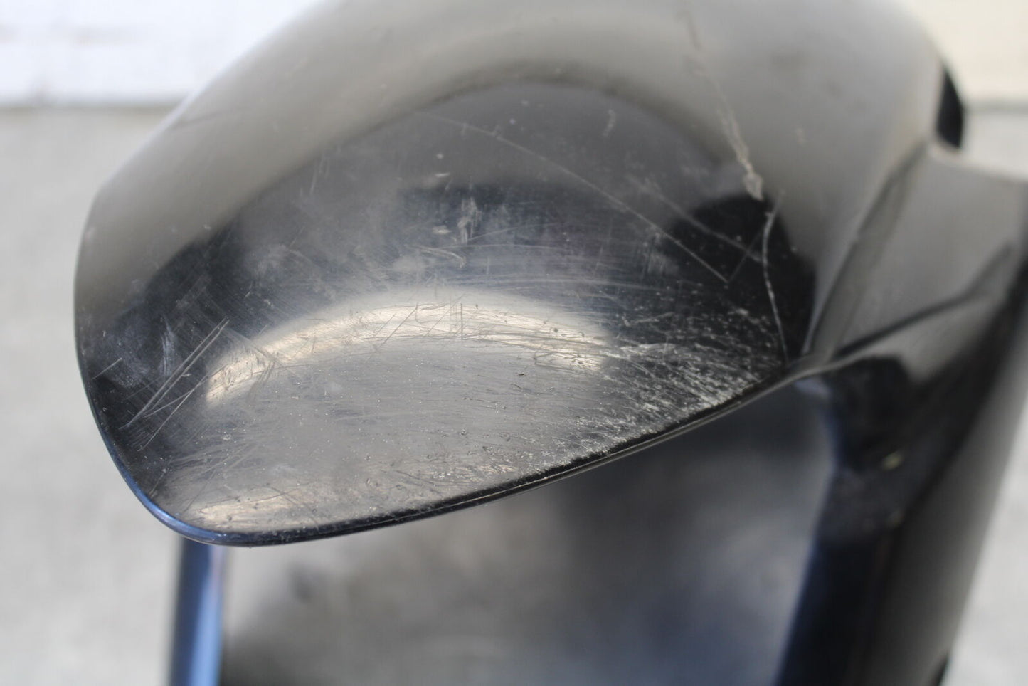 11-24 SUZUKI GSXR750 FRONT WHEEL FENDER COWL FAIRING  BB687