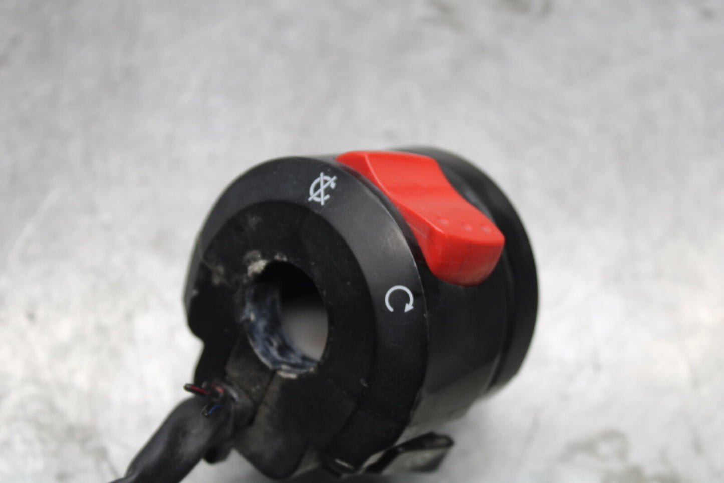 05-06 SUZUKI GSXR1000 RIGHT CLIP ON HANDLE KILL OFF START SWITCH SWITCHES BB677