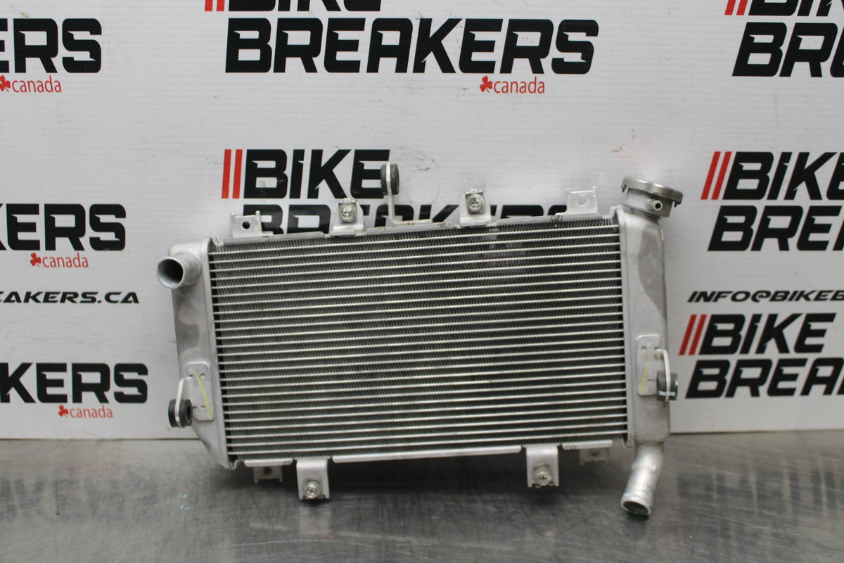 24 KAWASAKI NINJA 500 ABS ENGINE RADIATOR MOTOR COOLER COOLING RADIATER BB818