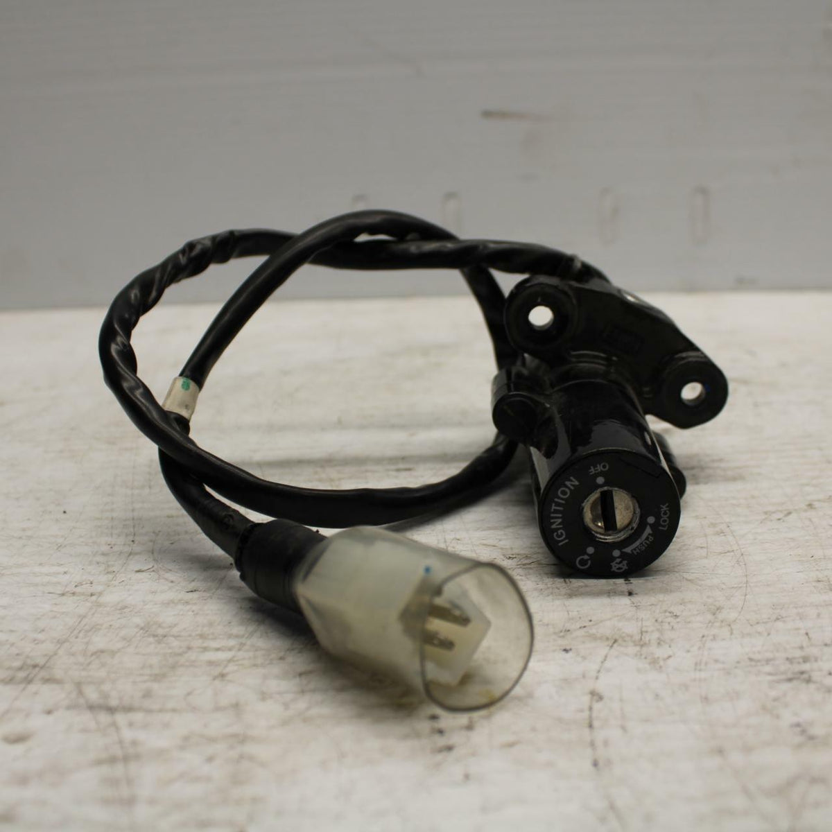15-17 YAMAHA YZF R3 IGNITION LOCK W NO KEY BB293