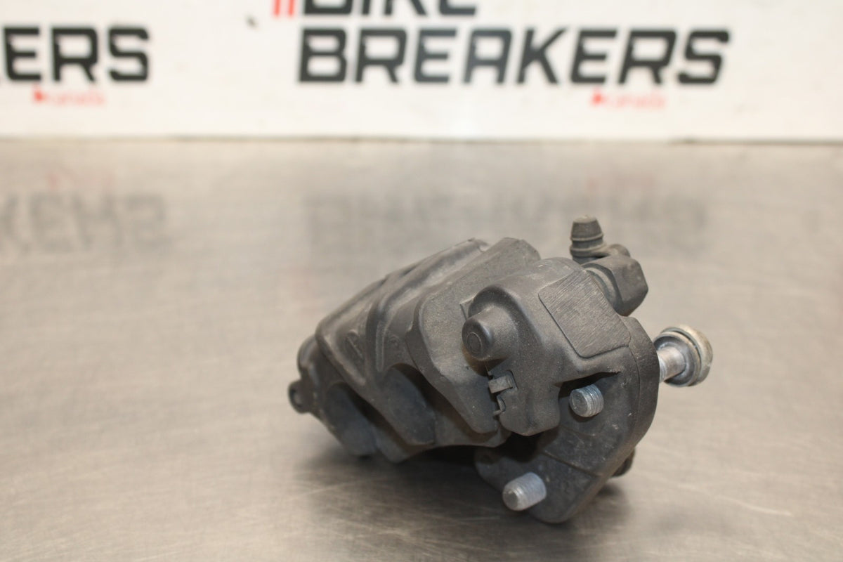 19 BMW F750GS RIGHT LEFT FRONT BRAKE CALIPER SET PAIR CALIPERS BB938