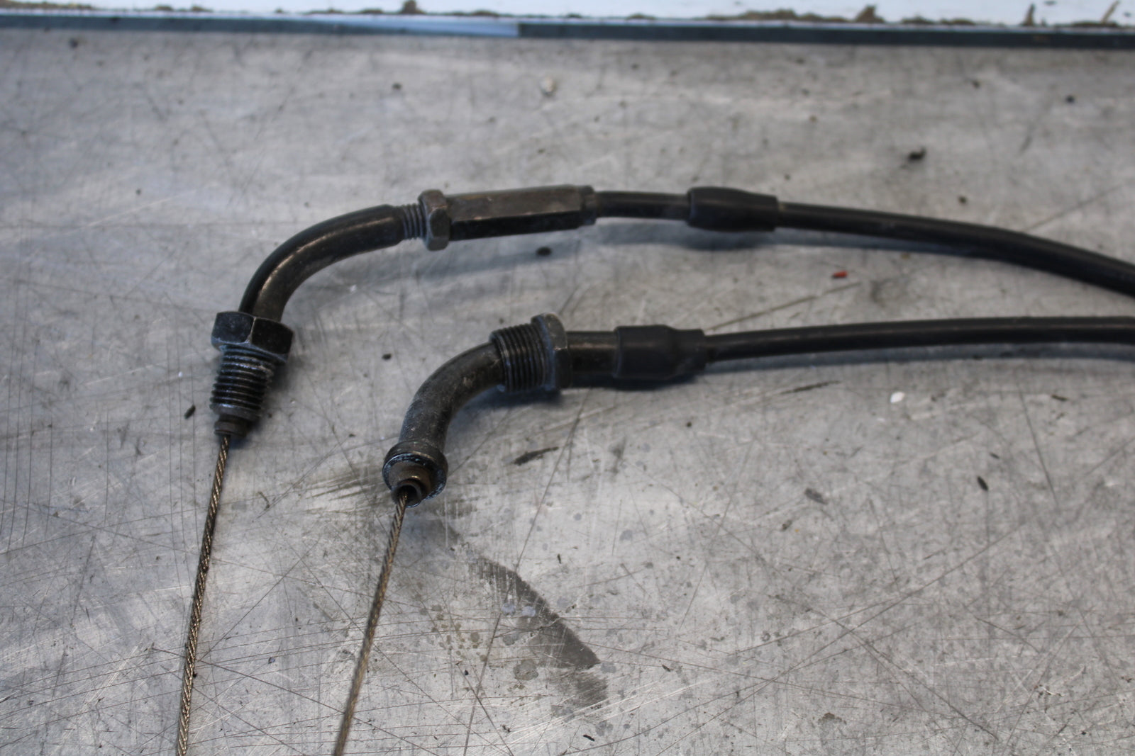 03-04 HONDA CBR600RR THROTTLE CABLES LINES 17910-MBW-D20 17920-MBW-D20 BB661