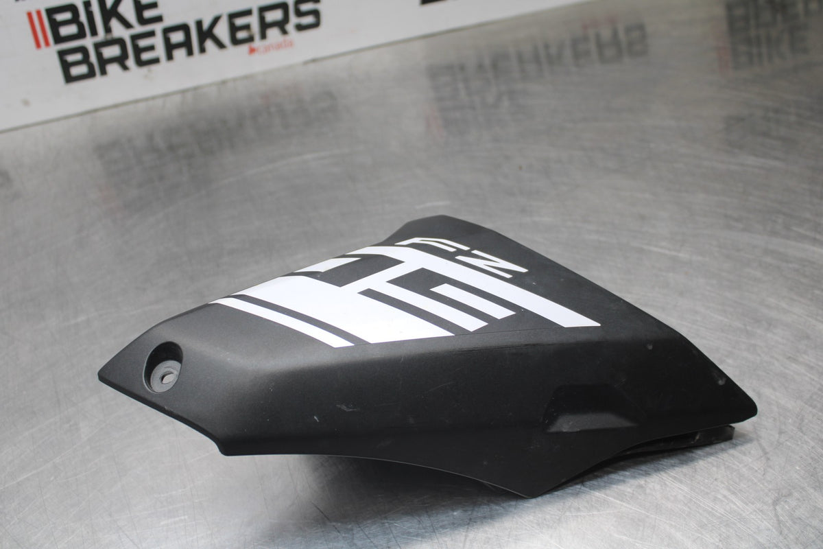 14-17 YAMAHA FZ09 RIGHT LOWER MID UPPER SIDE FAIRING COWL BB111