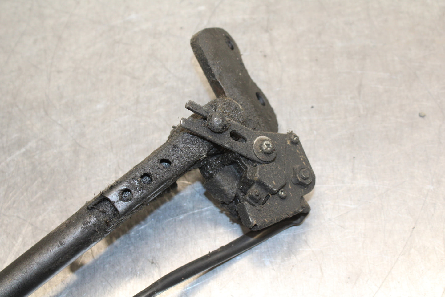 12-13 KAWASAKI Z1000 KICKSTAND SIDE KICK STAND BB743