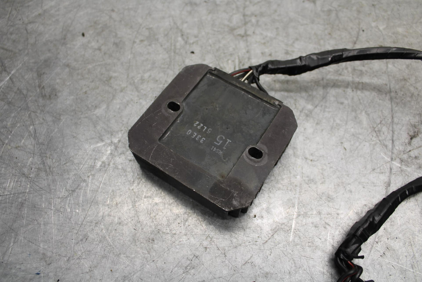 1997 Suzuki GSXR750 RECTIFIER VOLTAGE REGULATOR BB527