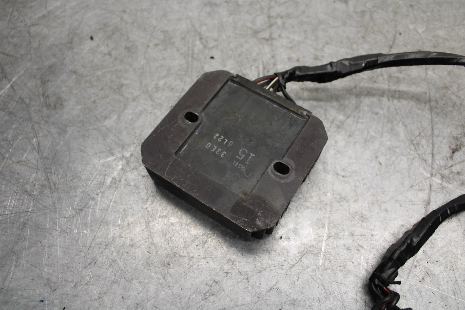 1997 Suzuki GSXR750 RECTIFIER VOLTAGE REGULATOR BB527