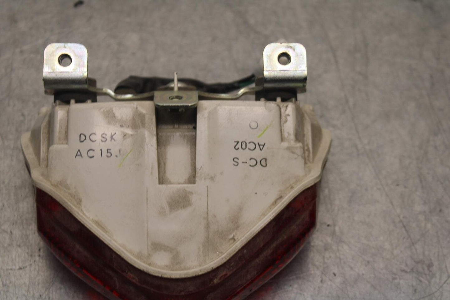 2011 Suzuki GSXR600 REAR TAIL TAILLIGHT BACK BRAKE LIGHT BB602