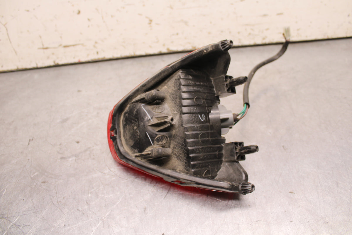 15-16 HONDA CB300F REAR TAIL TAILLIGHT BACK BRAKE LIGHT BB740