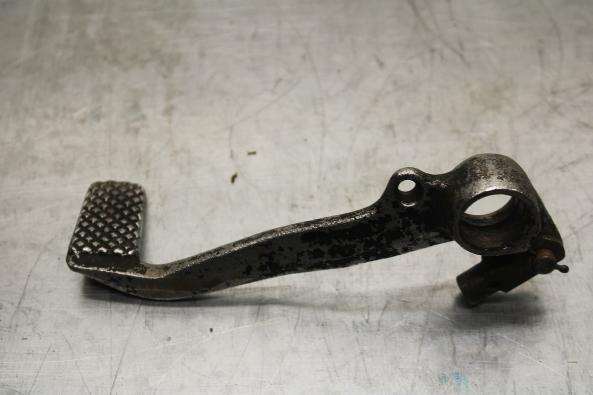 85 YAMAHA RZ500 RIGHT REARSET BRAKE FOOT PEDAL BB27 A