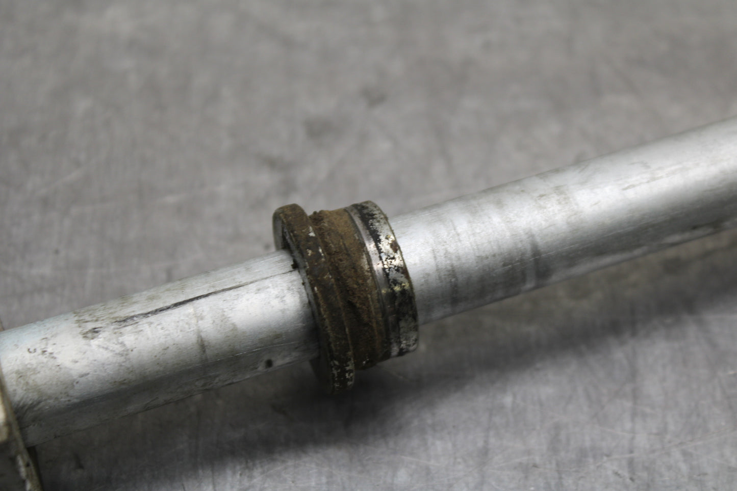 12-17 KAWASAKI NINJA 650 REAR AXLE BACK WHEEL RIM PIVOT BOLT AXEL BB129