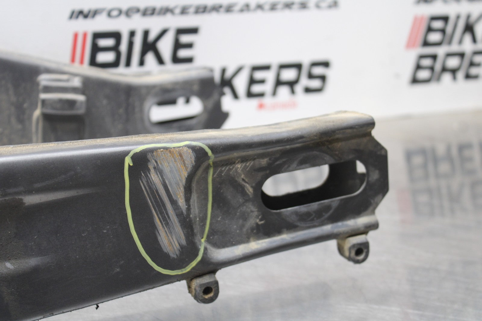 22-25 YAMAHA YZF R7 REAR SWINGARM BACK SUSPENSION SWING ARM BEB-22110-01-P0 BB76