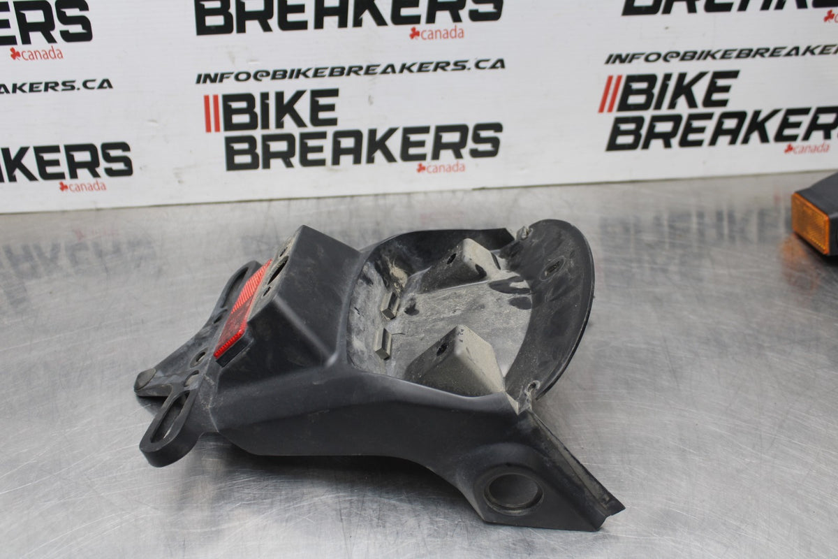 14 HONDA SHADOW 750 VT750C2B REAR BACK WHEEL FENDER MUD GUARD BB867