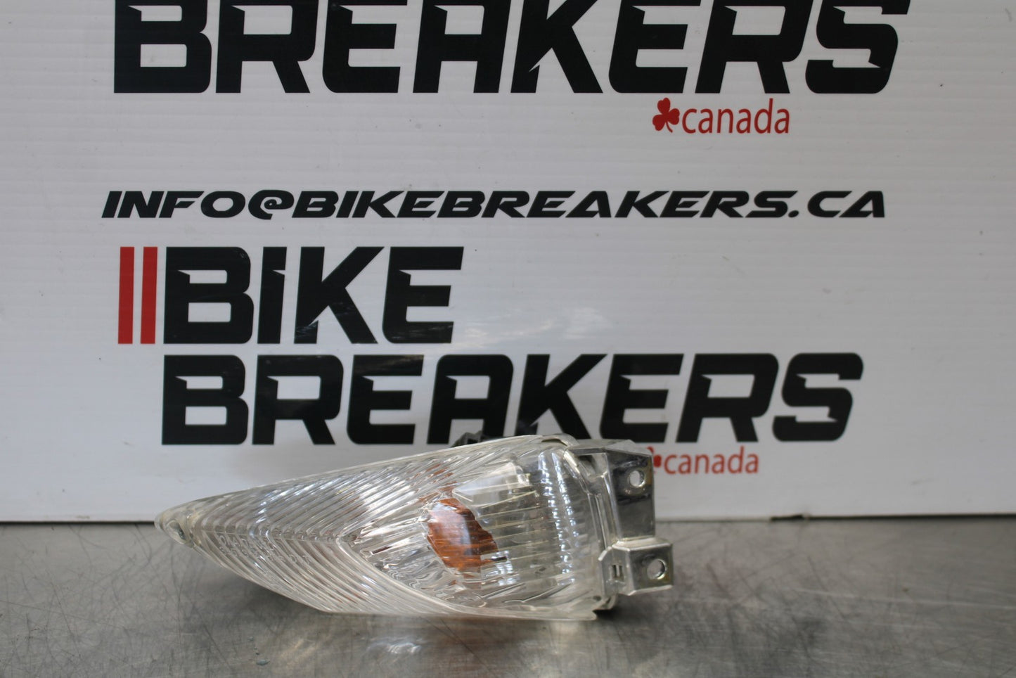 11-22 SUZUKI GSXR 600  RIGHT REAR BACK TURN SIGNAL LIGHT INDICATOR BB193