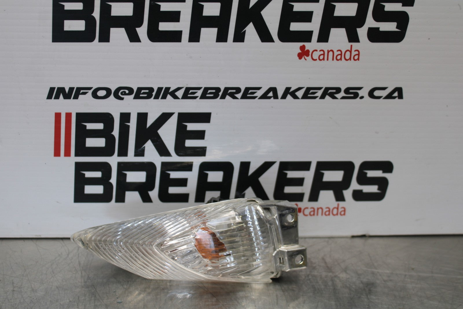 11-22 SUZUKI GSXR 600  RIGHT REAR BACK TURN SIGNAL LIGHT INDICATOR BB193