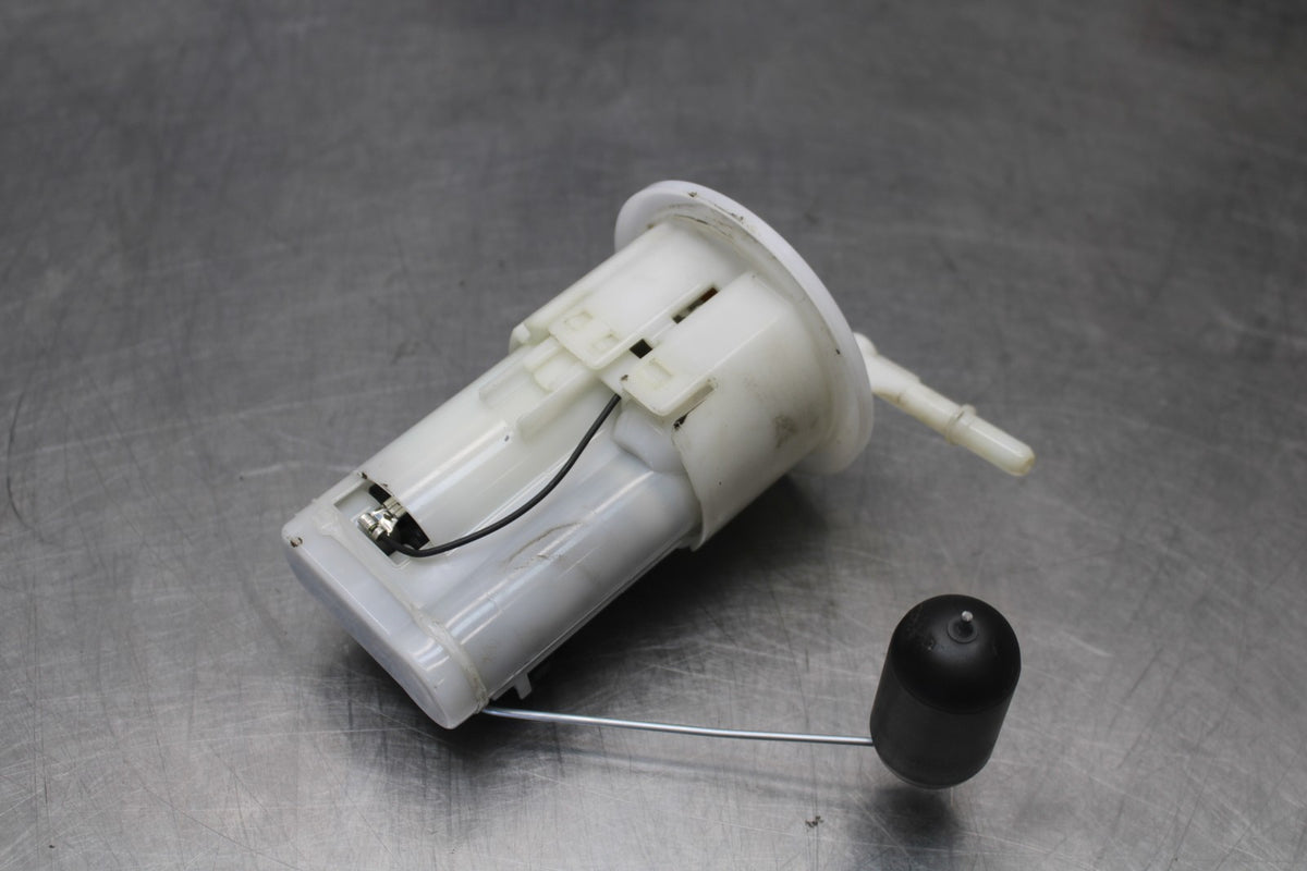 15-17 YAMAHA FJ09 FUEL PUMP GAS PETROL SENDER UNIT BB906