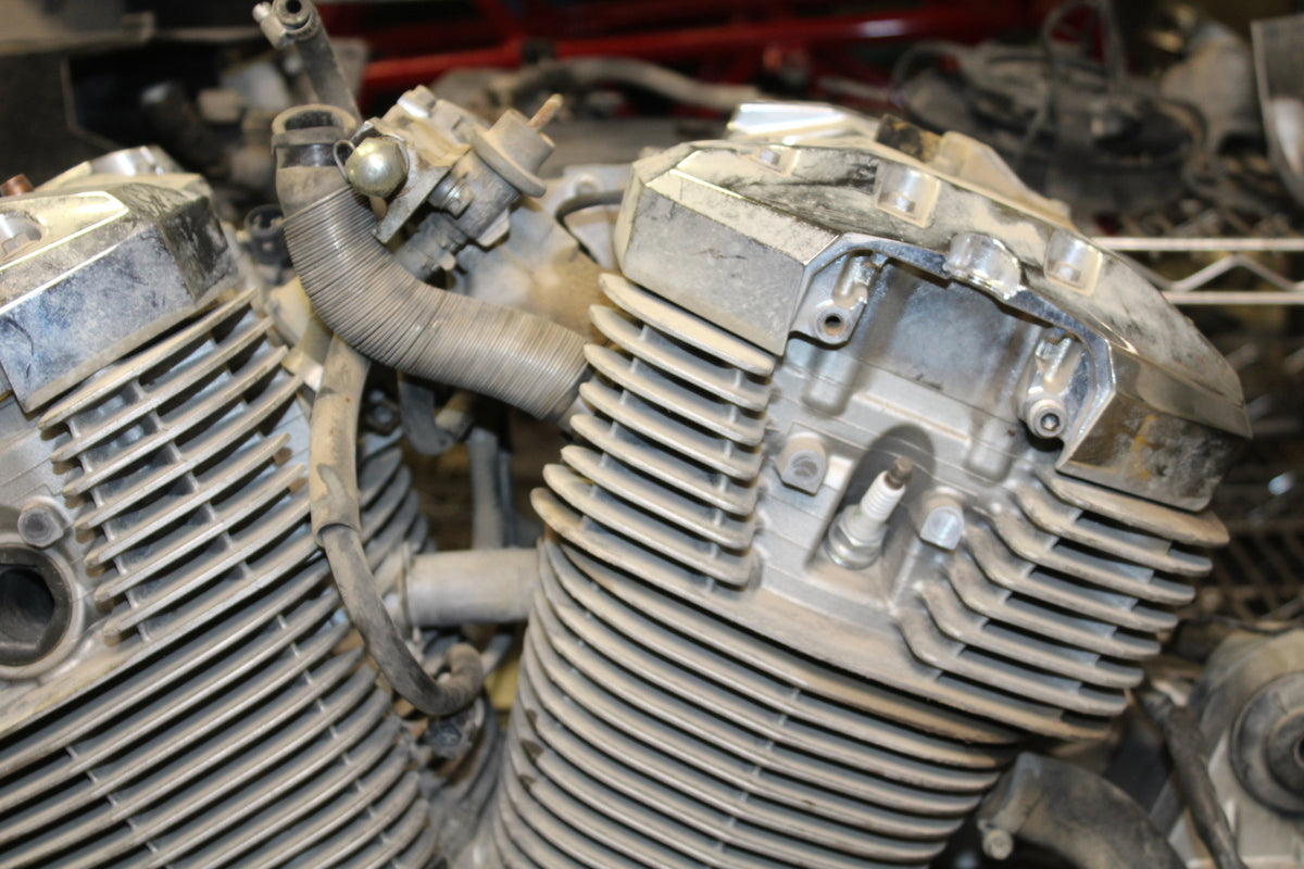 02-04 HONDA VTX1800S ENGINE MOTOR BB712