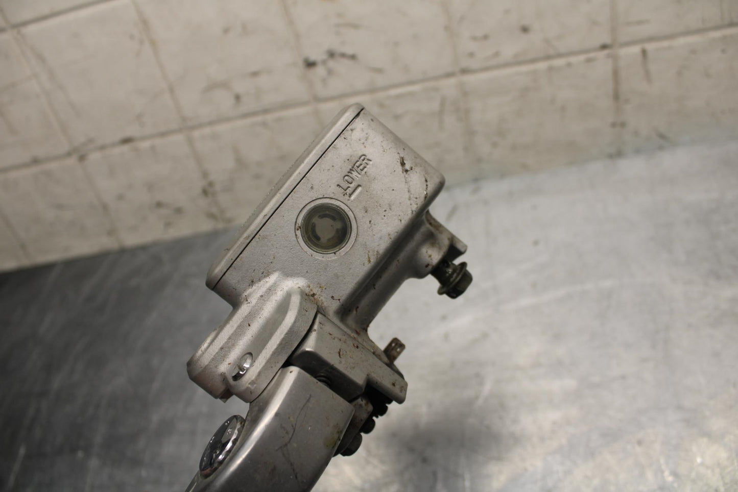 06-09 SUZUKI M109R BOULAVARD FRONT BRAKE MASTER CYLINDER BB501