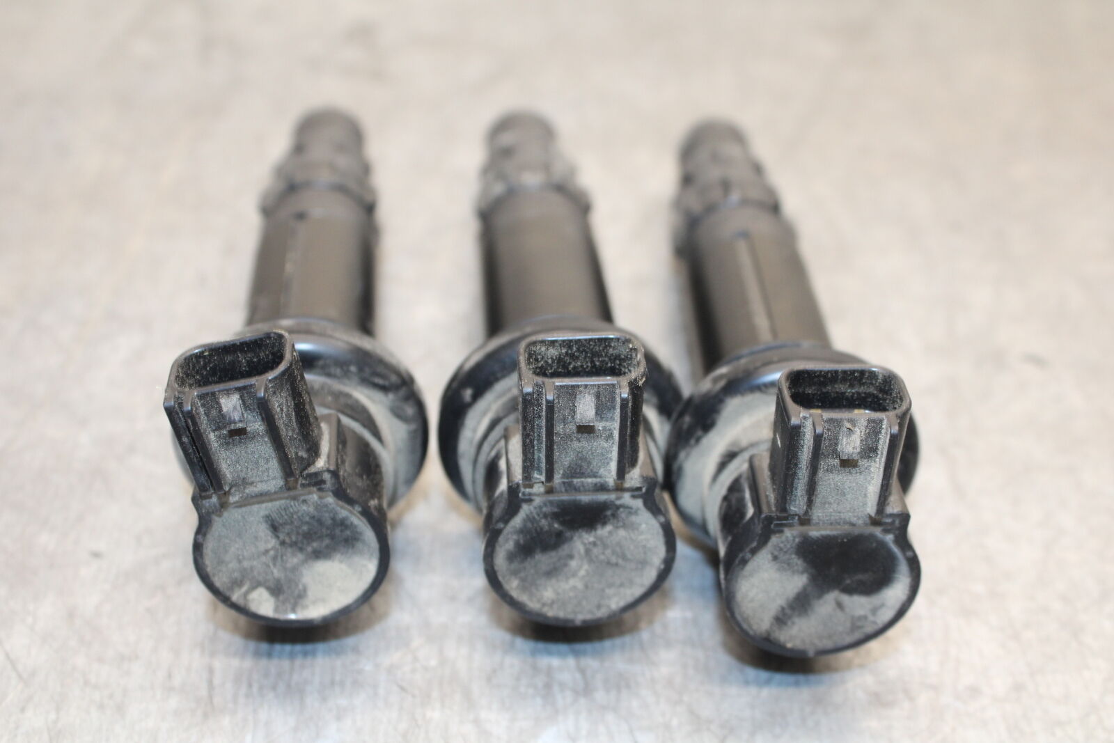 22-24 YAMAHA XSR900 IGNITION COILS COIL SPARK PLUG CAPS  BB683