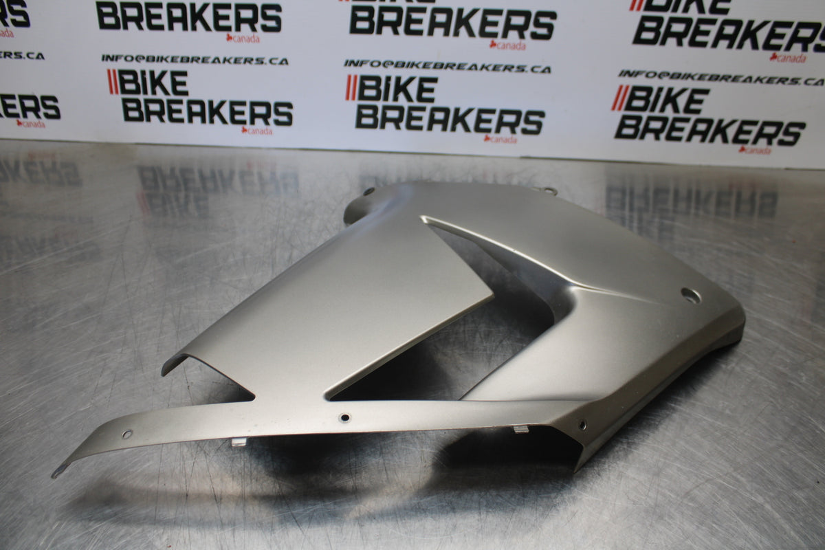 04-05 KAWASAKI NINJA ZX10R RIGHT MID UPPER SIDE FAIRING COWL PLASTIC BB163