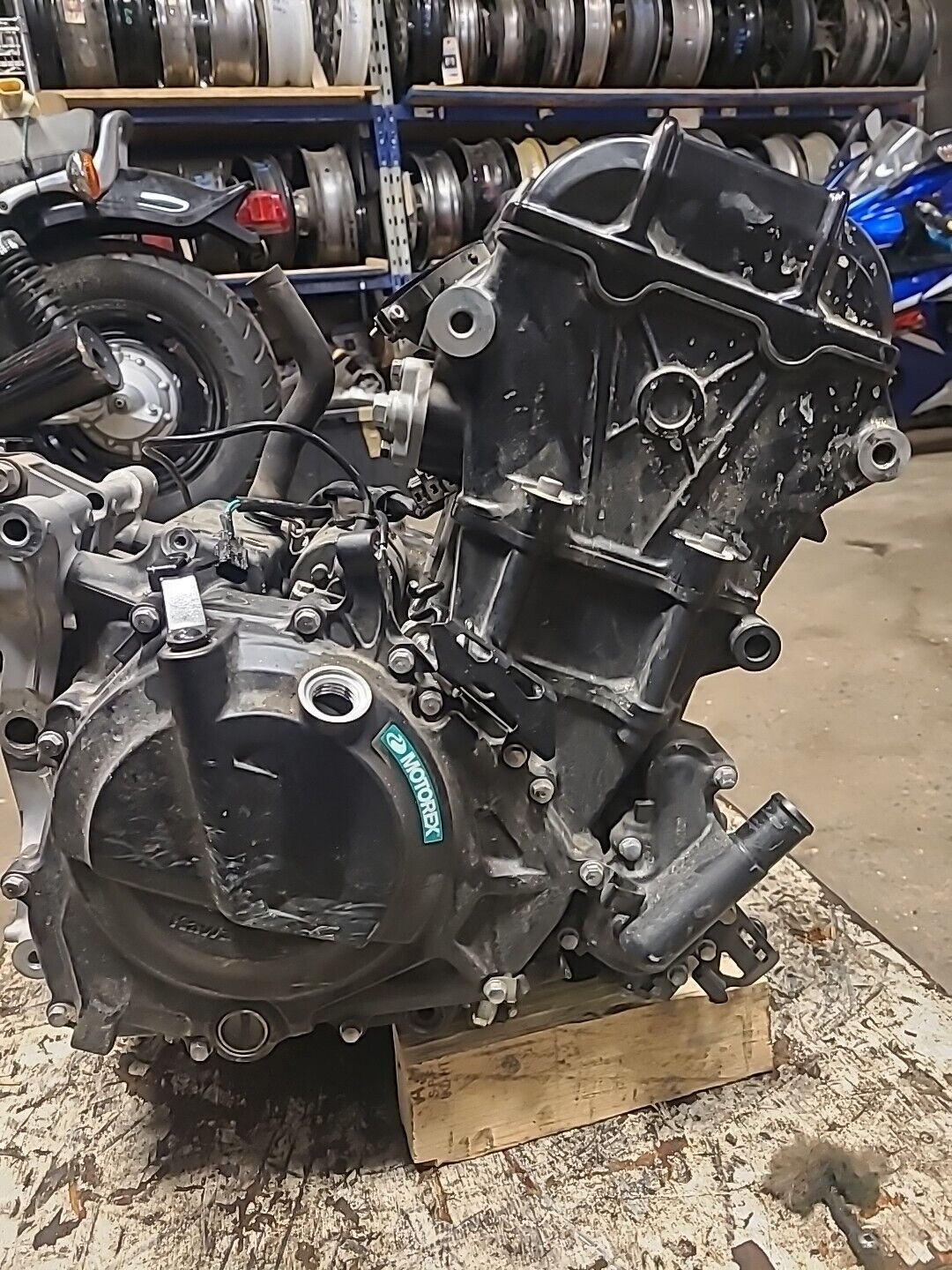 20 KAWASAKI Z400 ER400 ABS ENGINE MOTOR BB586