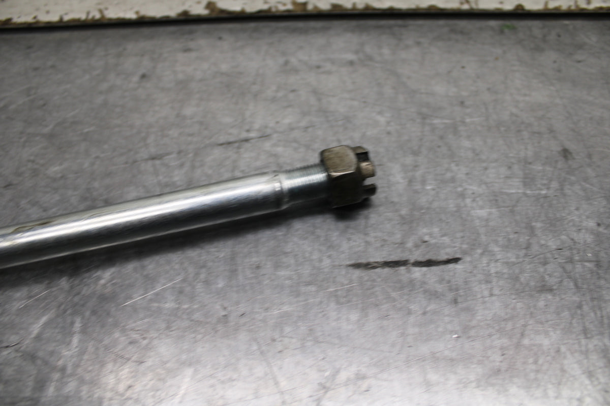 24 KAWASAKI NINJA 500 ABS FRONT WHEEL RIM AXLE PIVOT BOLT BB744
