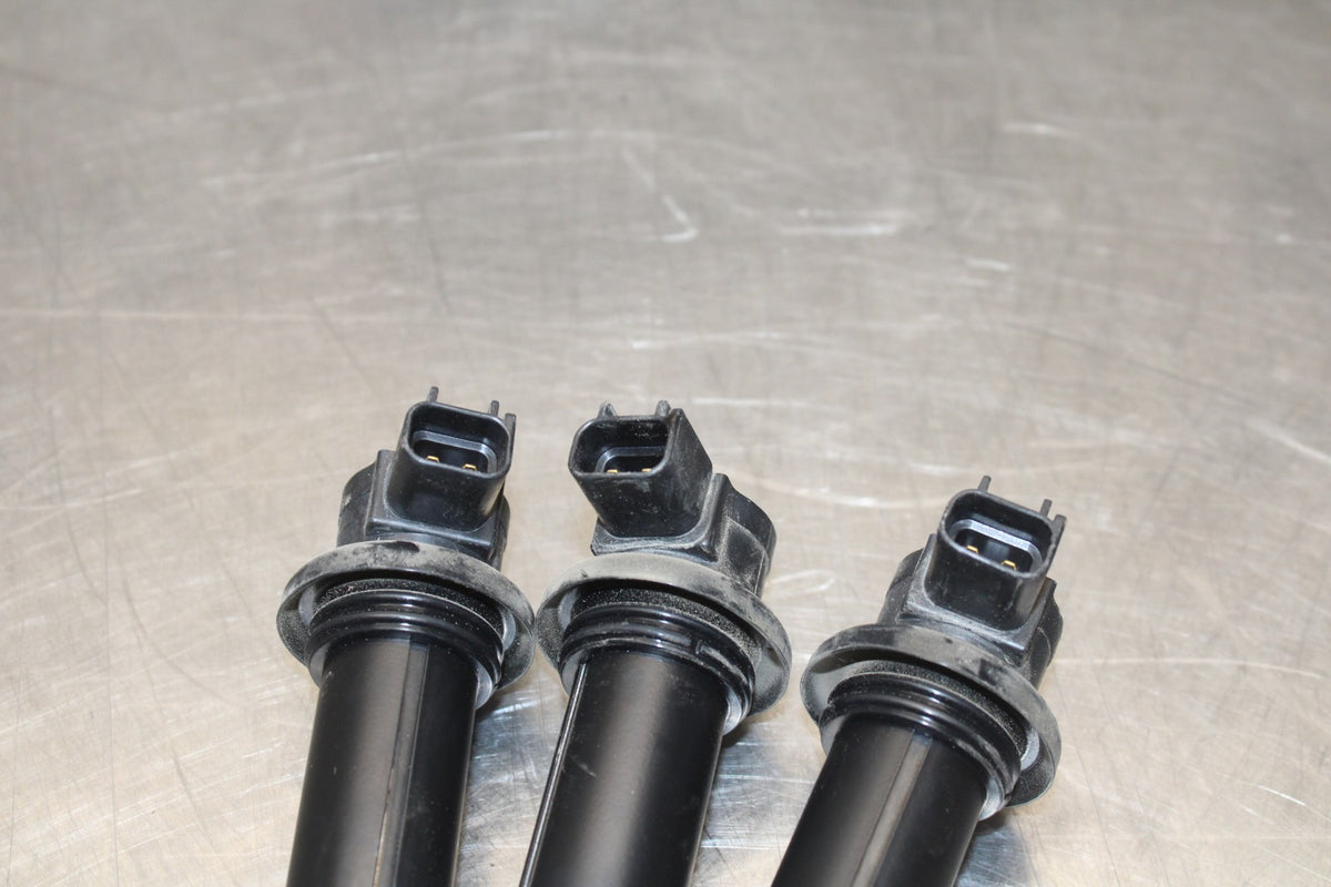 16 YAMAHA XSR900 IGNITION COILS COIL SPARK PLUG CAPS BB786