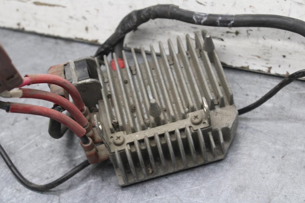 93-00 HONDA GOLDWING 1500 GL1500SE RECTIFIER VOLTAGE REGULATOR BB700