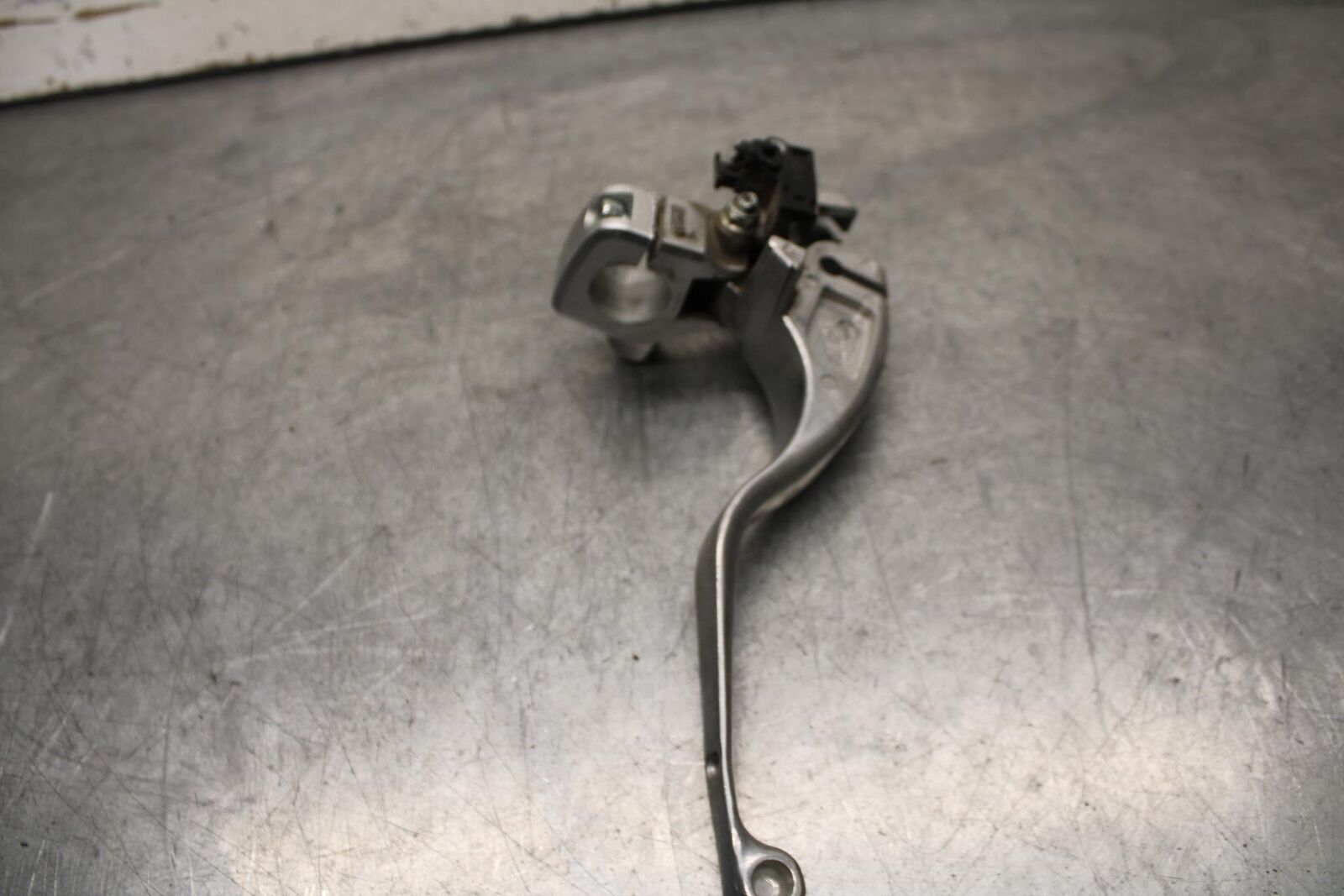 2013 Suzuki Boulevard C50T CLUTCH PERCH MOUNT WITH LEVER  BB625