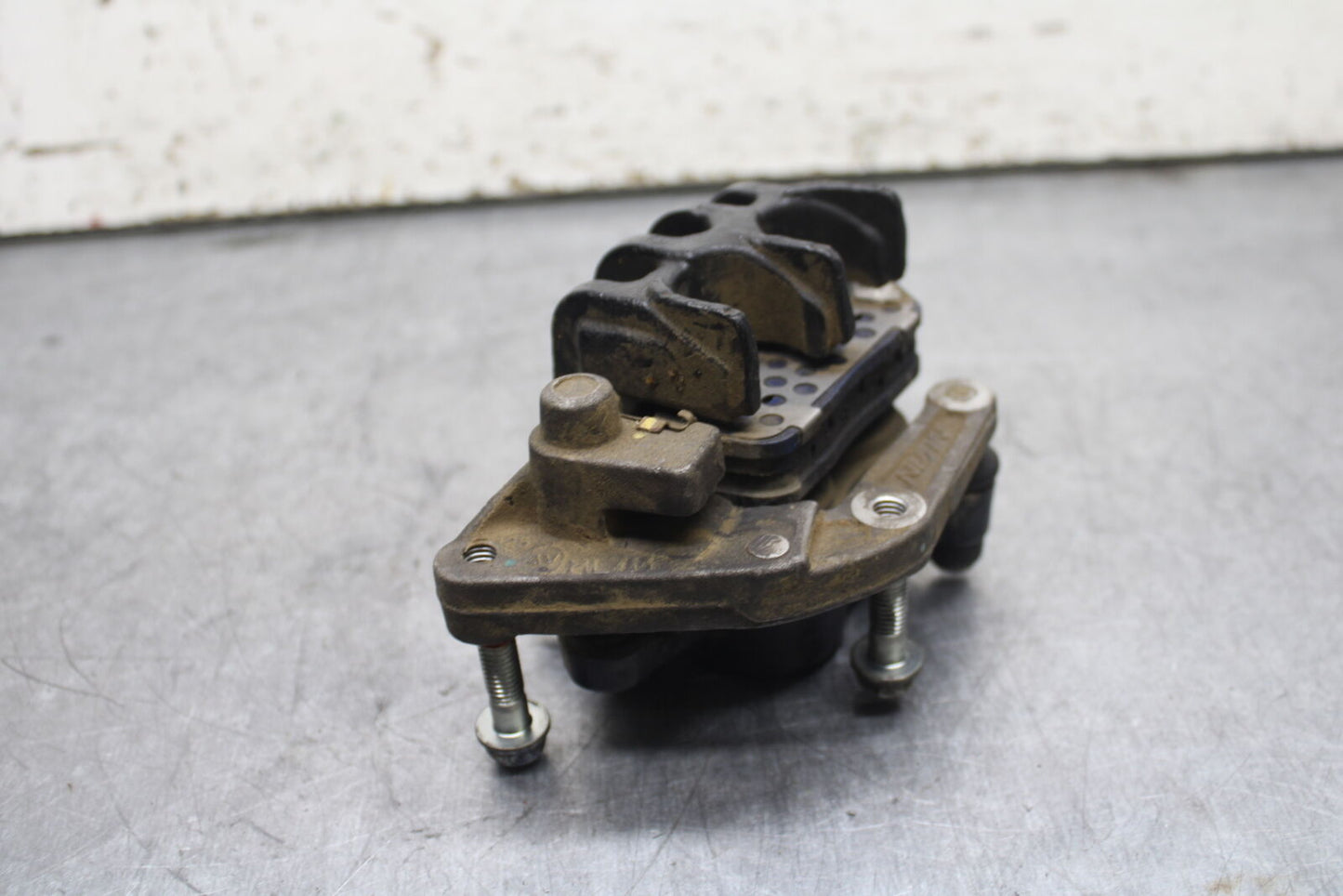 15-19 HONDA CBR300R LEFT FRONT BRAKE CALIPER  BB112
