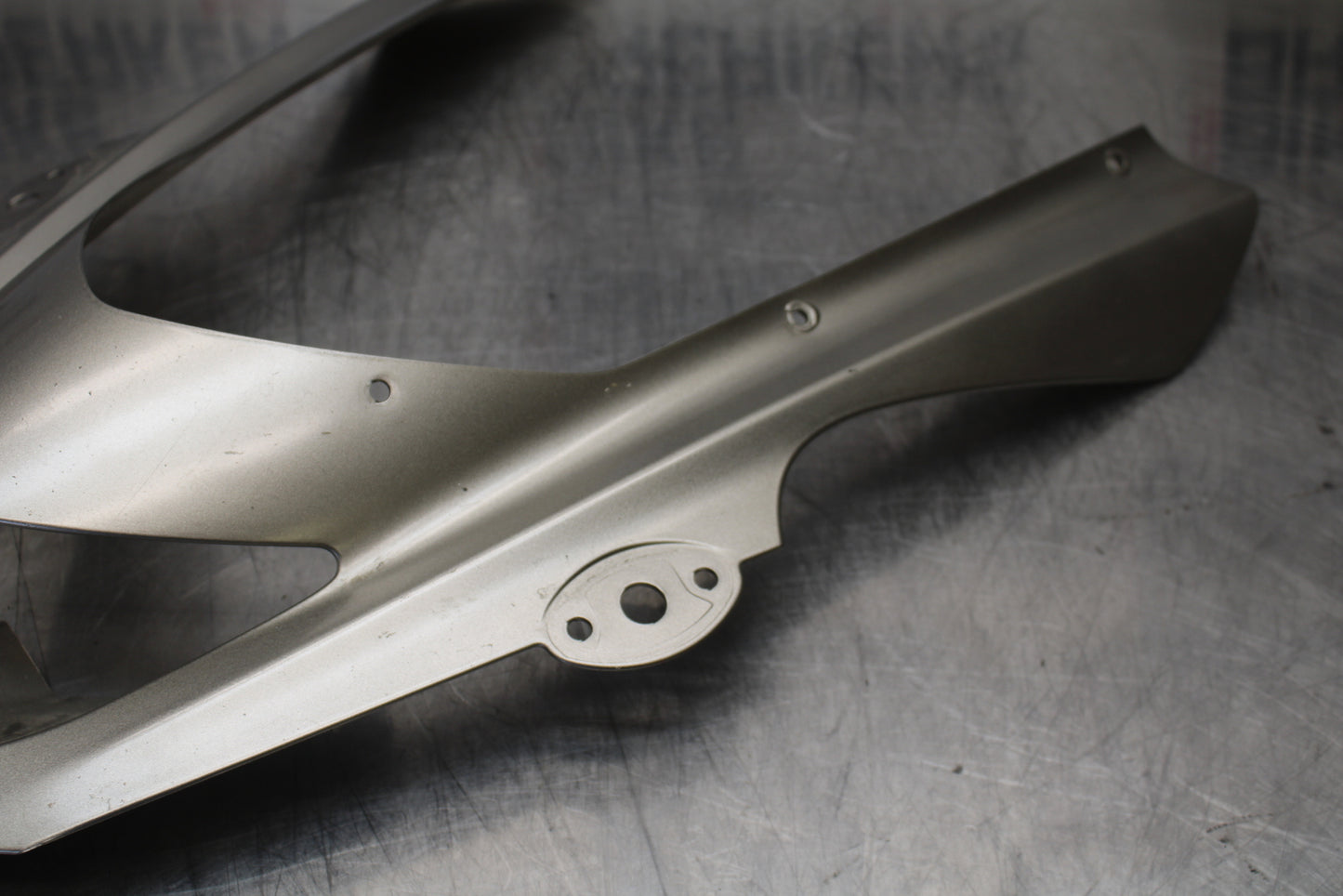 04-05 KAWASAKI NINJA ZX10R FRONT CENTER COWL FAIRING BB163