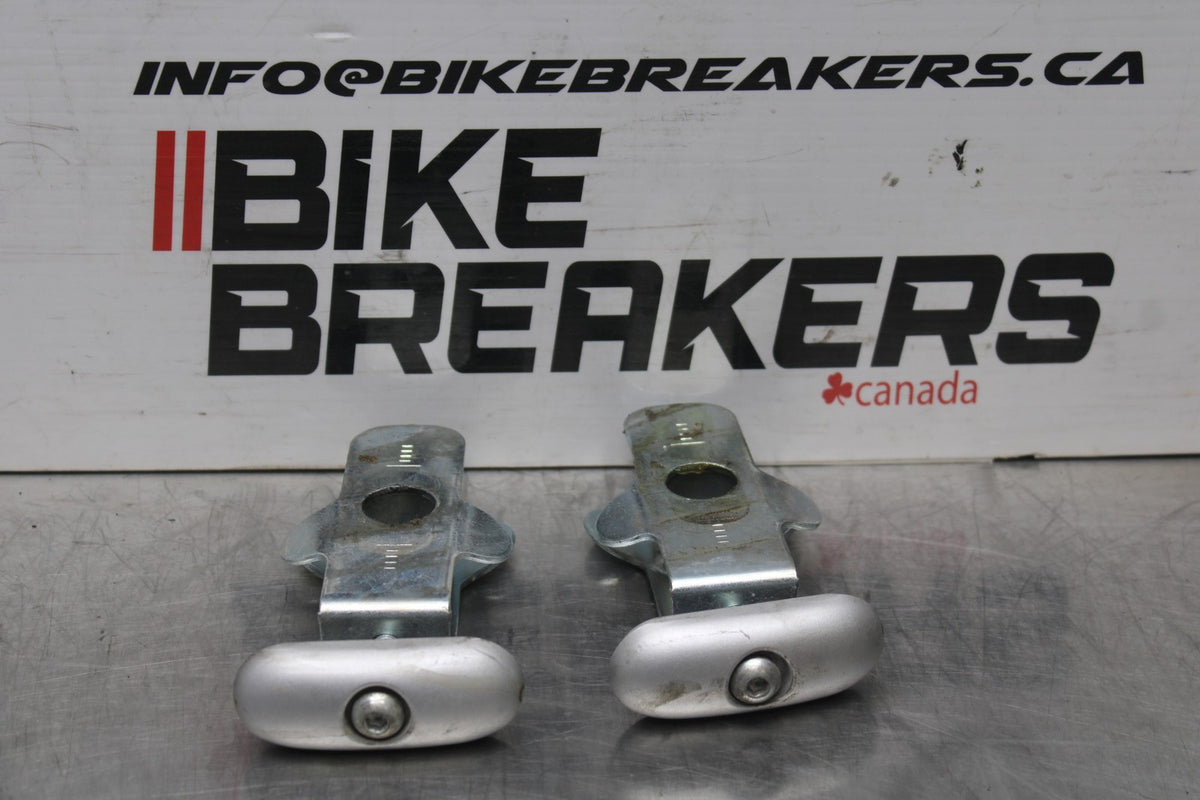 17-24 SUZUKI SV650 SWINGARM CHAIN TENSIONER ADJUSTMENT BRACKETS  BB829