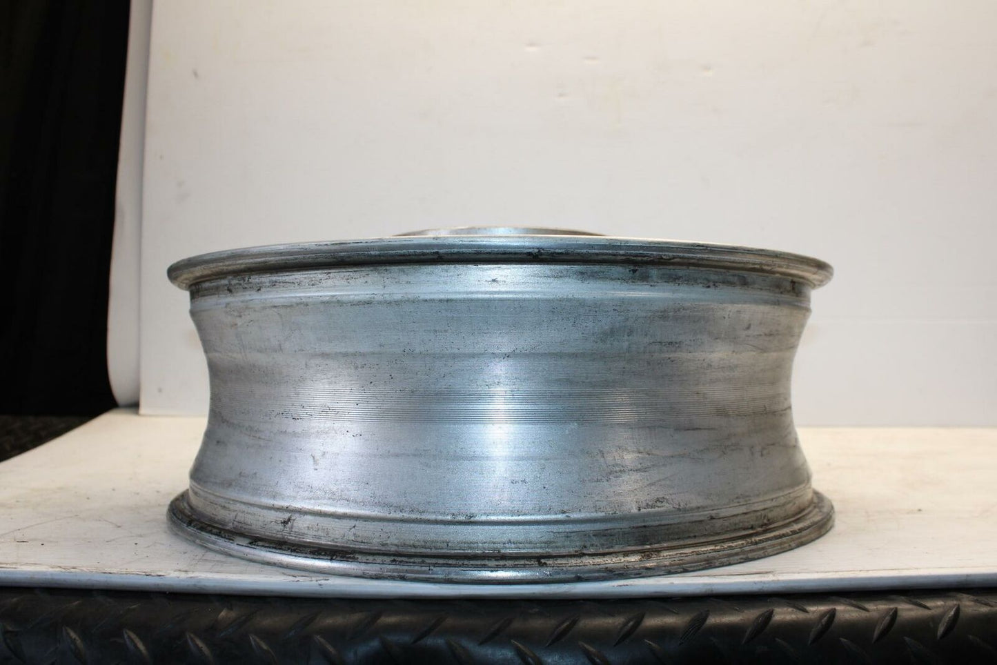 03-05 SUZUKI SV1000 REAR WHEEL BACK RIM BB296