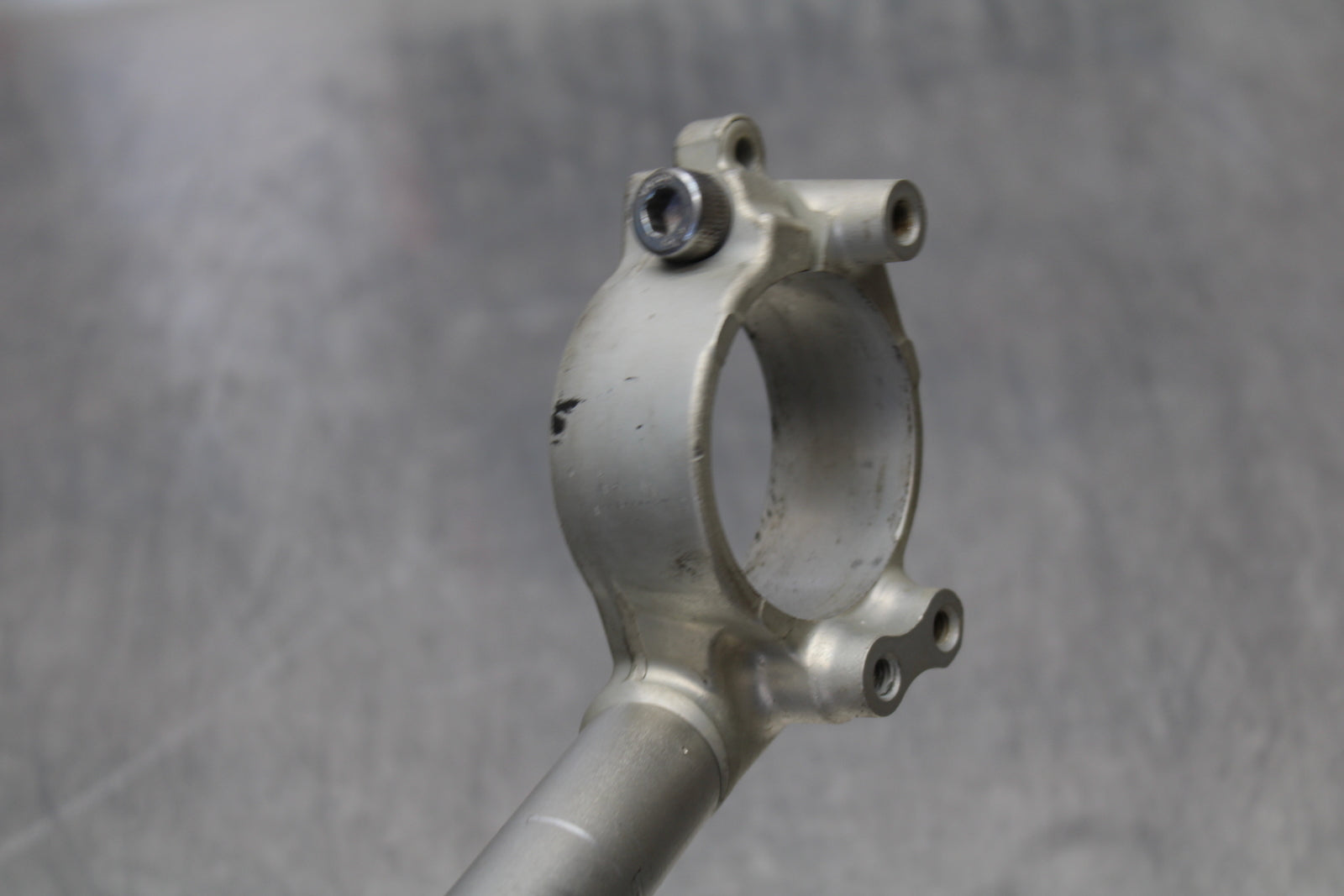 07-08 YAMAHA YZF R1 LEFT CLIP ON HANDLEBAR BB160