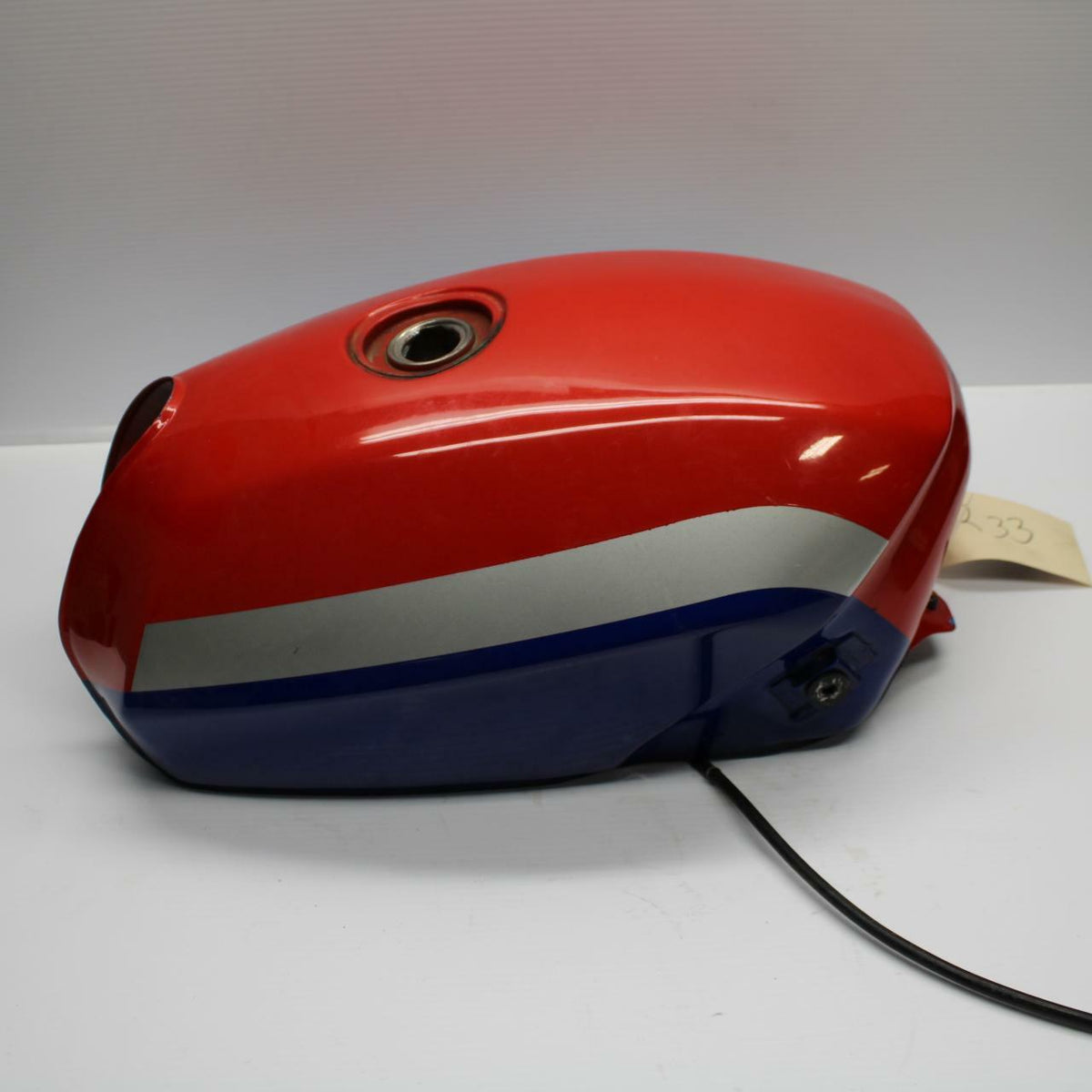86 SUZUKI GS750ES GAS TANK FUEL CELL PETROL RESERVOIR BB233