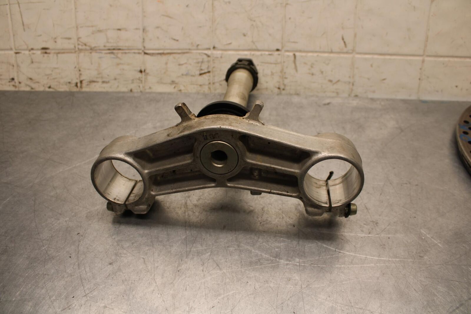 2003 Kawasaki Ninja ZX6RR ZX600K FRONT FORKS CLAMP LOWER TRIPLE TREE STEM BB66