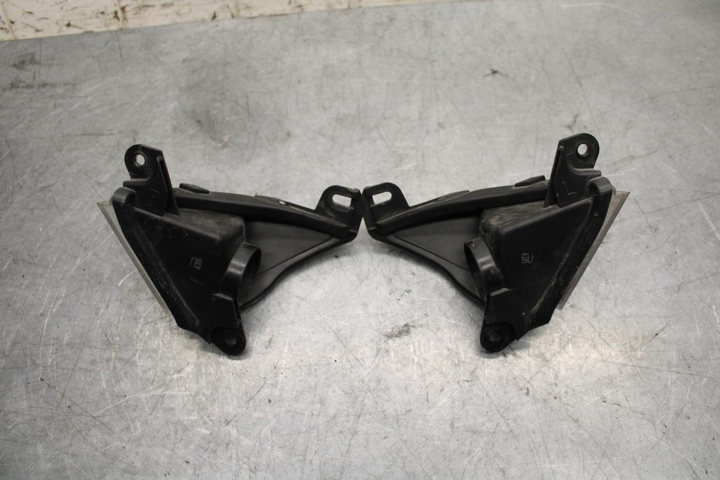 2009 Kawasaki Ninja ZX6R ZX600R FRONT  TURN SIGNALS LIGHT INDICATORS BB548